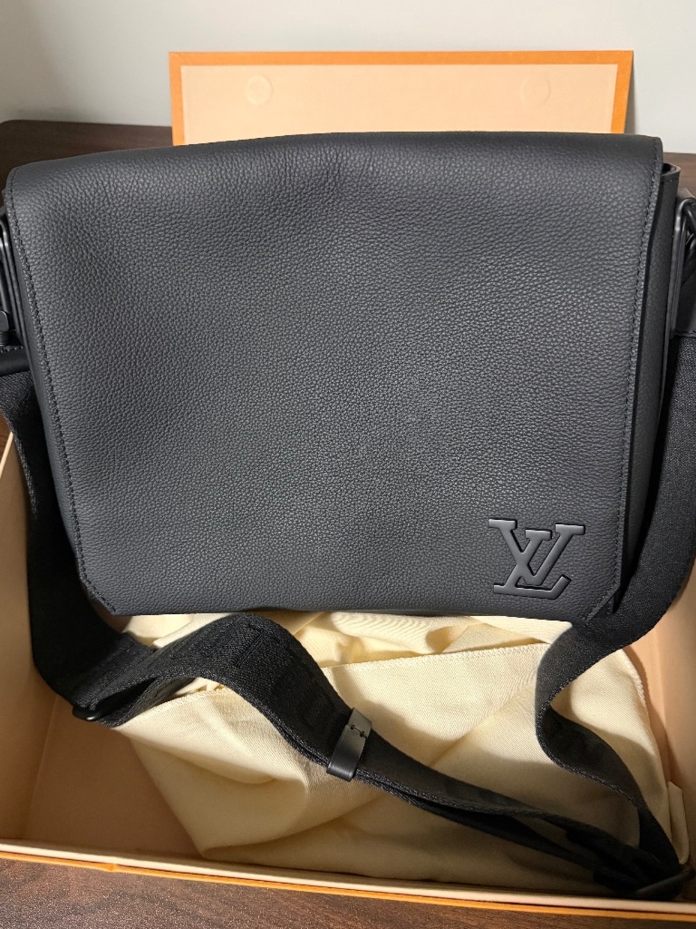 LV District PM crossbody